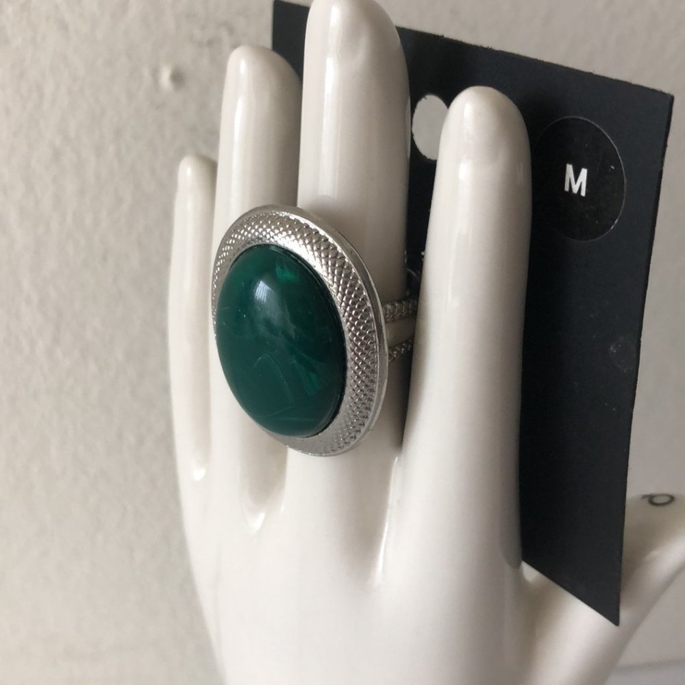 H&M Faux Malachite Green Ring Vtg Sz. Medium (7) - Picture 3 of 7